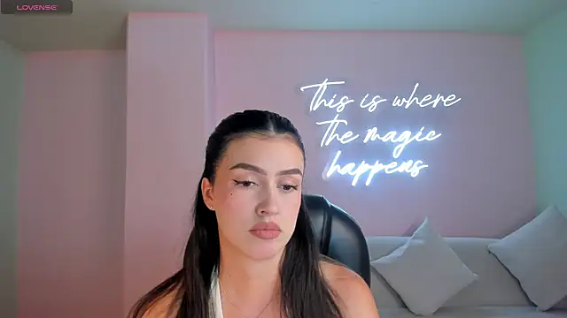 PaulinaSantos  online show from September 2025 07:28:02 PM