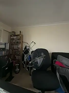 Snapshot of LondonTeffy chatting on January 2025 12:42:01 PM LondonTeffy online show from January 2025 12:42:01 PM