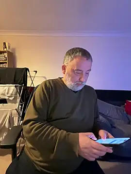 Snapshot of LondonTeffy chatting on January 2025 10:12:02 PM LondonTeffy online show from January 2025 10:12:02 PM