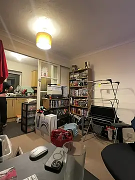 Snapshot of LondonTeffy chatting on March 2025 10:18:02 PM LondonTeffy online show from March 2025 10:18:02 PM