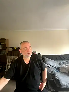 Snapshot of LondonTeffy chatting on October 2025 11:13:02 AM LondonTeffy online show from October 2025 11:13:02 AM