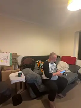 Snapshot of LondonTeffy chatting on October 2025 09:26:02 PM LondonTeffy online show from October 2025 09:26:02 PM