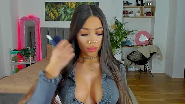 Fancy Jenn online show from March 2025 06:41:02 PM