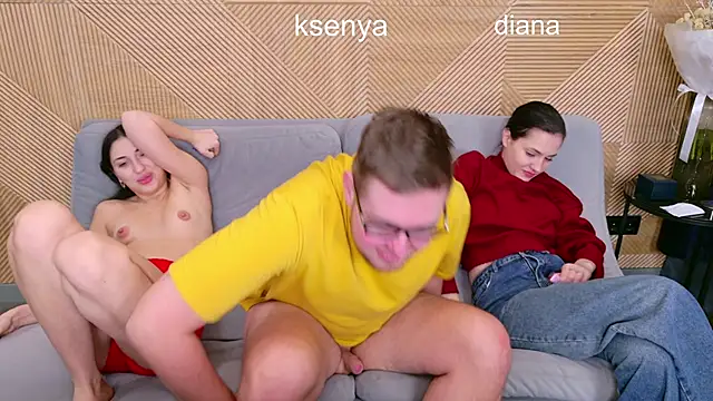 Ksenny online show from February 2026 04:35:02 AM