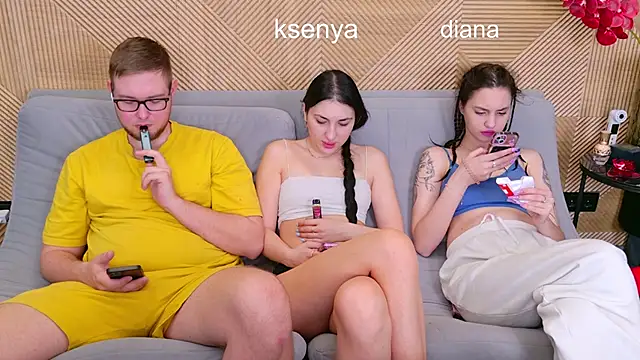 Ksenny online show from April 2026 05:54:02 AM