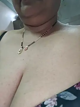 Dianaa9 online show from February 2026 05:11:01 PM