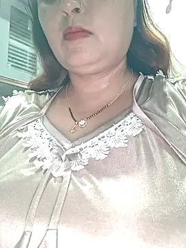 Snapshot of Dianaa9 chatting on May 2026 08:09:02 AM Dianaa9 online show from May 2026 08:09:02 AM