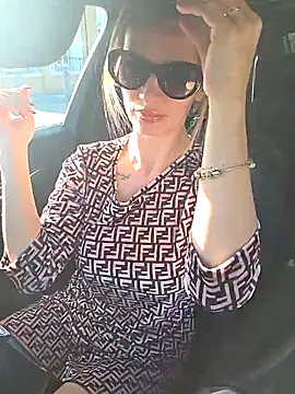 SweetMonicaUK online show from November 2025 12:04:02 PM