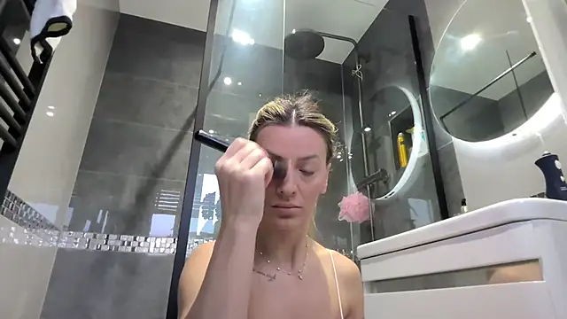 SweetMonicaUK online show from December 2025 08:56:02 AM