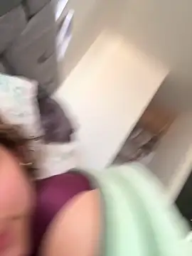 Snapshot of xia_foxxy chatting on October 2025 12:47:01 PM xia foxxy online show from October 2025 12:47:01 PM