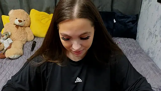 Nicole Vvinson online show from November 2025 04:23:02 AM