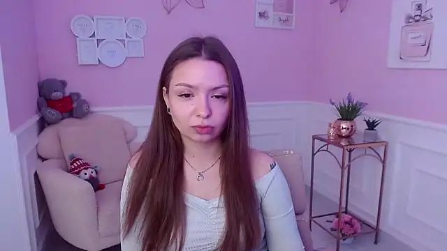 LucySkilar online show from January 2025 06:00:01 AM