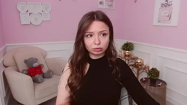 Snapshot of LucySkilar chatting on May 2026 03:58:01 AM LucySkilar online show from May 2026 03:58:01 AM