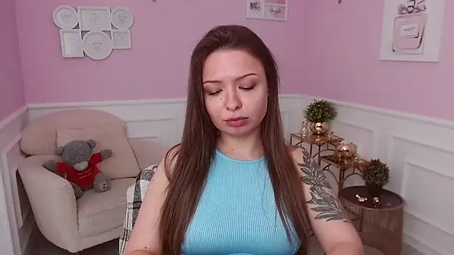 Snapshot of LucySkilar chatting on July 2026 04:54:01 AM LucySkilar online show from July 2026 04:54:01 AM