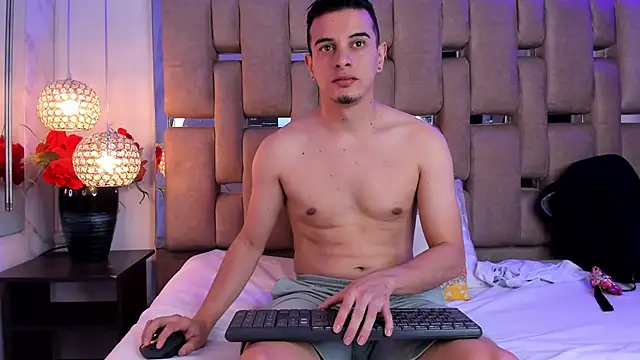 Maximo   online show from September 2025 08:42:01 PM