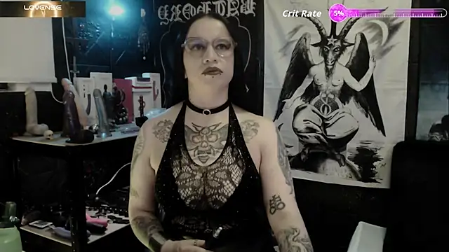 Evil Queen 666 online show from September 2025 07:57:01 AM