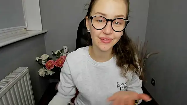 AfinaCutie online show from December 2024 01:33:01 PM