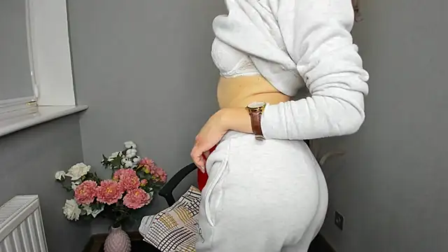 AfinaCutie online show from December 2024 07:48:01 AM