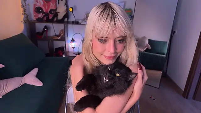 Snapshot of Eerectioneering chatting on September 2025 10:37:01 AM Eerectioneering online show from September 2025 10:37:01 AM