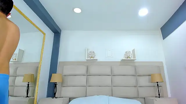 AgarEvans online show from December 2025 04:41:04 AM