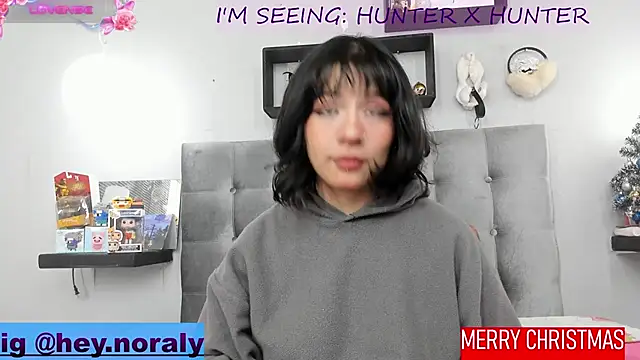 Snapshot of hey_noraly chatting on December 2024 01:28:01 PM hey noraly online show from December 2024 01:28:01 PM