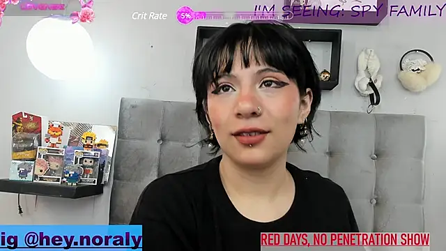 Snapshot of hey_noraly chatting on January 2025 01:21:01 PM hey noraly online show from January 2025 01:21:01 PM