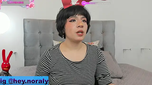 Snapshot of hey_noraly chatting on January 2025 04:26:01 PM hey noraly online show from January 2025 04:26:01 PM
