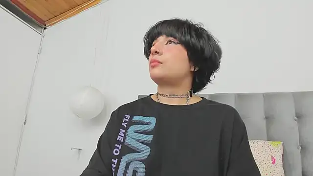 Snapshot of hey_noraly chatting on February 2025 07:47:02 AM hey noraly online show from February 2025 07:47:02 AM