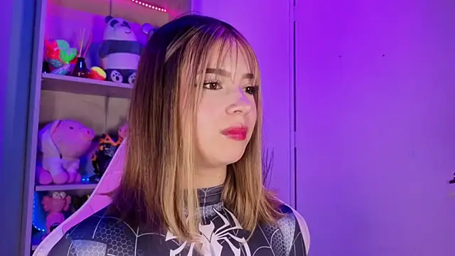 EmilyMiller  online show from February 2026 04:58:02 PM