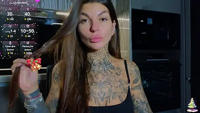 Snapshot of tattooedBabyy chatting on January 2025 11:22:02 AM tattooedBabyy online show from January 2025 11:22:02 AM
