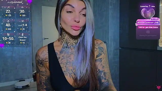 Snapshot of tattooedBabyy chatting on February 2025 02:45:01 PM tattooedBabyy online show from February 2025 02:45:01 PM