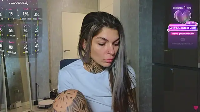 Snapshot of tattooedBabyy chatting on February 2025 10:59:01 AM tattooedBabyy online show from February 2025 10:59:01 AM