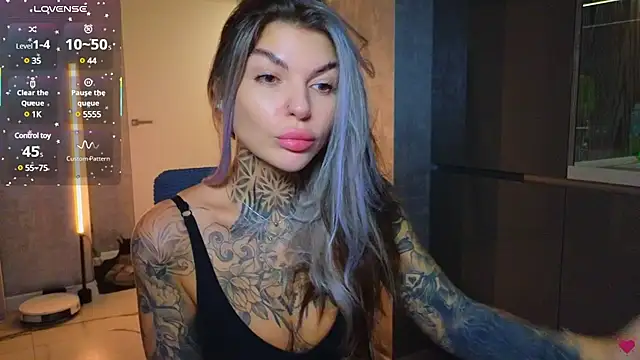 Snapshot of tattooedBabyy chatting on March 2025 12:15:02 PM tattooedBabyy online show from March 2025 12:15:02 PM