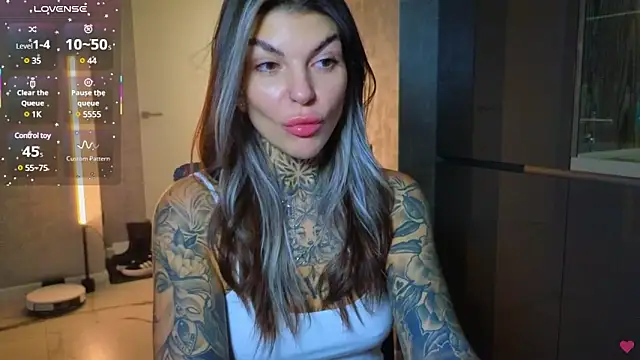 Snapshot of tattooedBabyy chatting on March 2025 11:22:02 AM tattooedBabyy online show from March 2025 11:22:02 AM