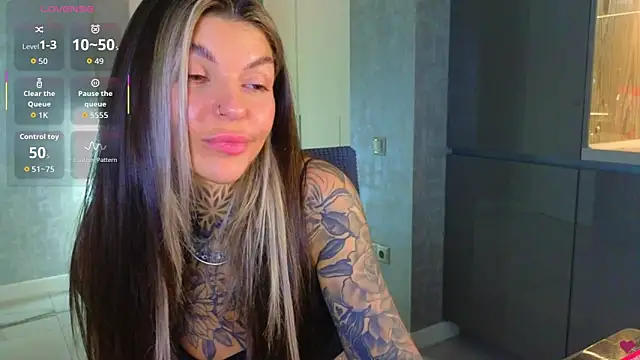 Snapshot of tattooedBabyy chatting on September 2025 07:20:01 AM tattooedBabyy online show from September 2025 07:20:01 AM