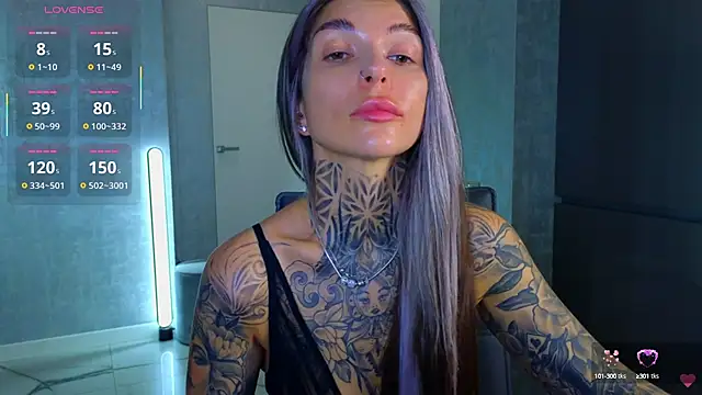 Snapshot of tattooedBabyy chatting on September 2025 07:35:01 AM tattooedBabyy online show from September 2025 07:35:01 AM