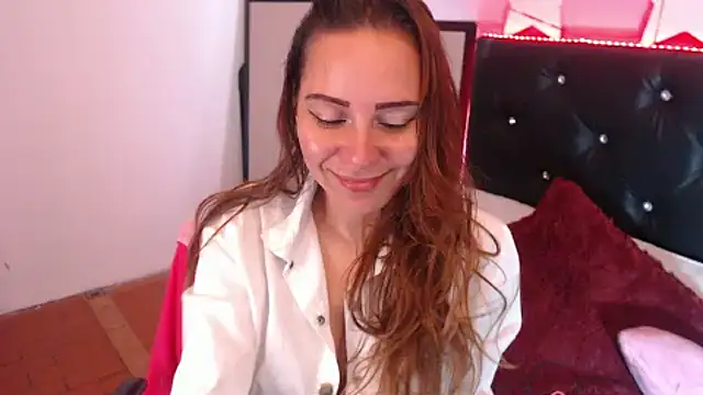 camila delarosa online show from October 2025 04:16:02 PM