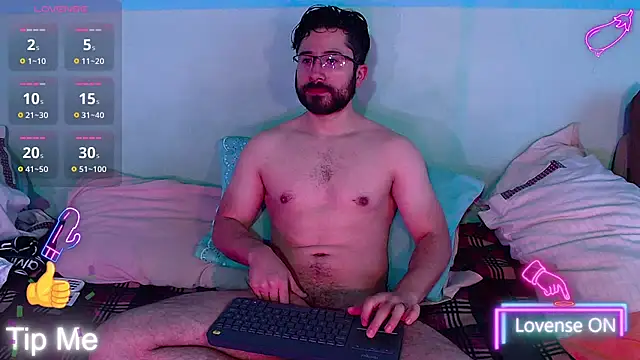 Snapshot of teddy_foster chatting on October 2025 01:46:02 PM teddy foster online show from October 2025 01:46:02 PM