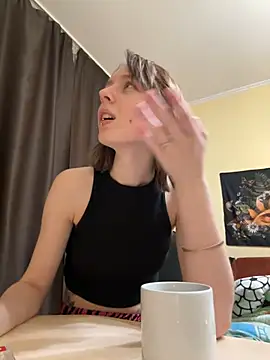 Crayzy Luv online show from February 2025 01:02:02 AM