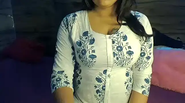 Trezza online show from February 2025 06:46:01 PM