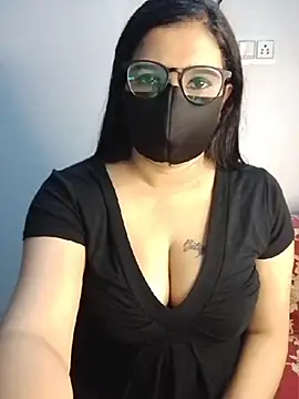 Trezza online show from July 2026 09:02:01 PM