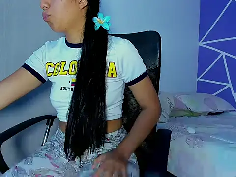 skinnyanai2 online show from October 2025 02:37:01 PM