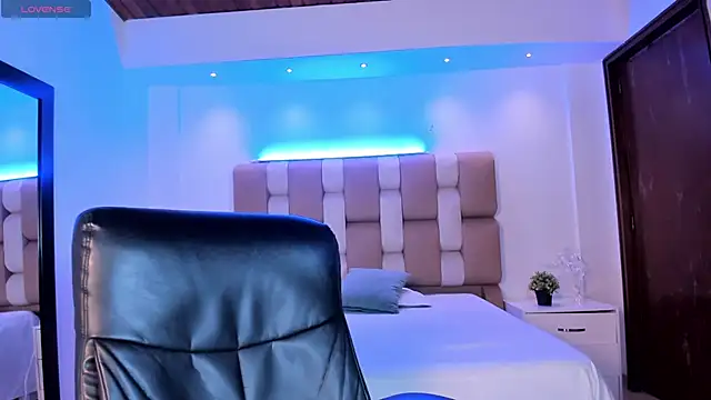 martina mancini online show from March 2025 01:29:01 PM