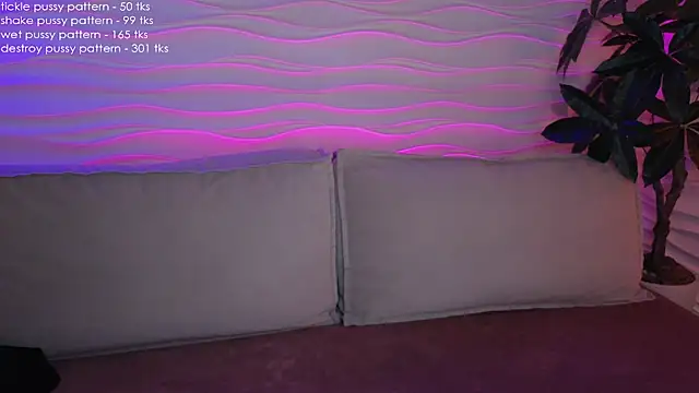 im casey online show from August 2026 06:56:01 AM