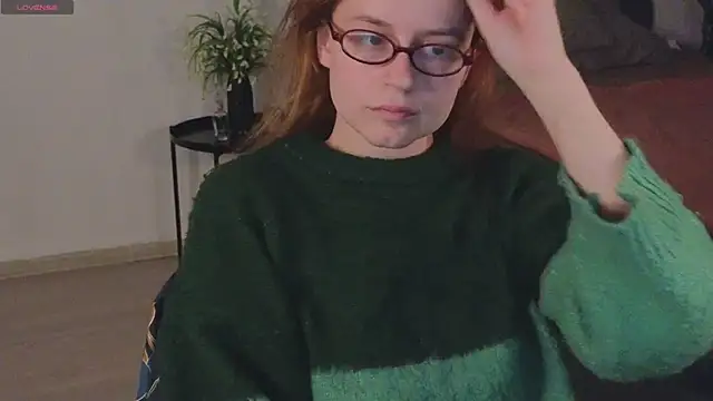 Snapshot of reb_luvng chatting on October 2025 02:16:01 PM reb luvng online show from October 2025 02:16:01 PM