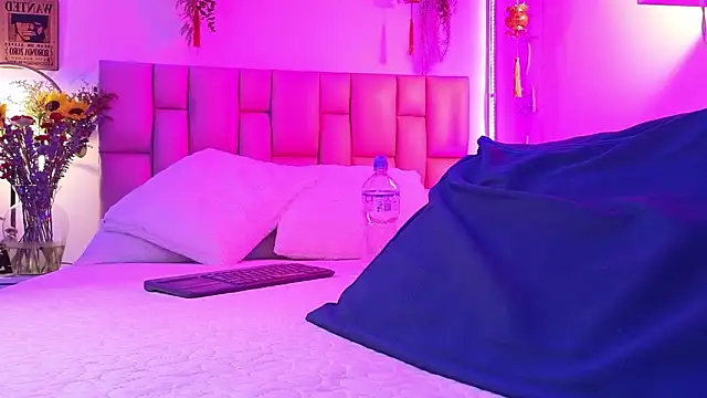 albaismynameX online show from April 2026 01:41:01 PM