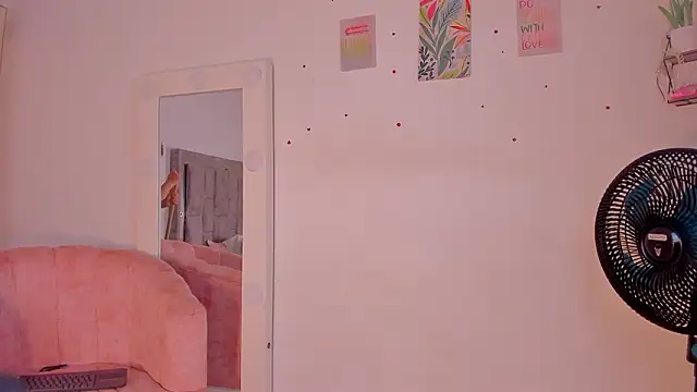 MirandaRoxx online show from March 2026 01:06:01 PM