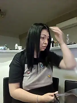 Snapshot of Milf_Abigail chatting on November 2025 02:25:01 AM Milf Abigail online show from November 2025 02:25:01 AM