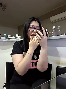 Snapshot of Milf_Abigail chatting on December 2025 03:00:02 AM Milf Abigail online show from December 2025 03:00:02 AM