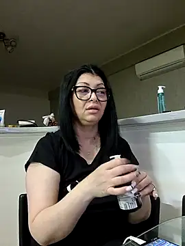 Milf Abigail online show from February 2026 02:01:02 AM